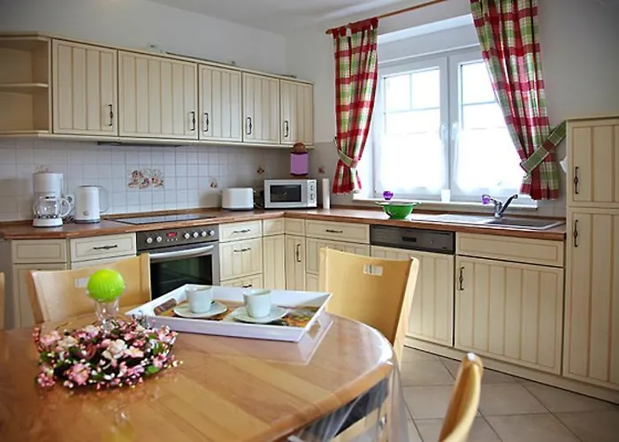 Apartment Fewo_s Alter Gutshof We15569 Sellin (Rugen)